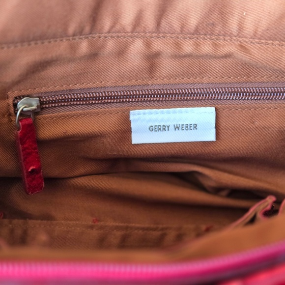 ✨ Gerry Weber Red Faux Ostrich Leather Shoulder Bag Purse Handbag ✨ - Picture 6 of 8